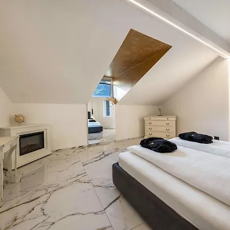 App 301 Palazzo Cavour Apartment Bolzano Exterior photo