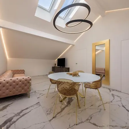 App 301 Palazzo Cavour Apartment Bolzano Exterior photo
