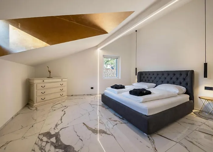 App 301 Palazzo Cavour