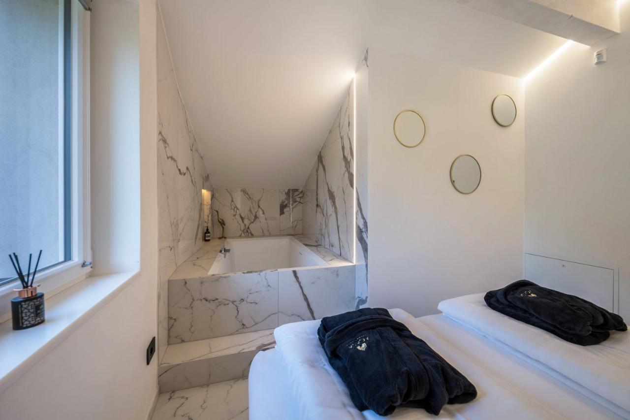 App 301 Palazzo Cavour *